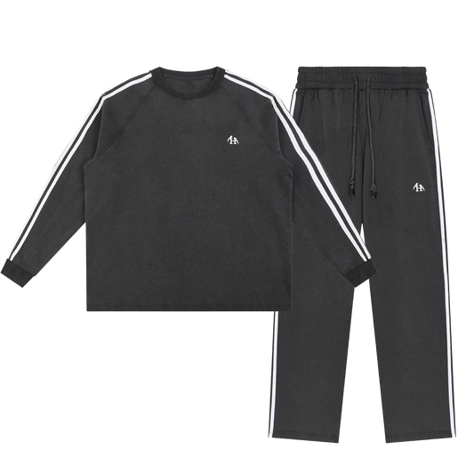 Heritage Contrast Black Pullover and Sweatpants Bundle